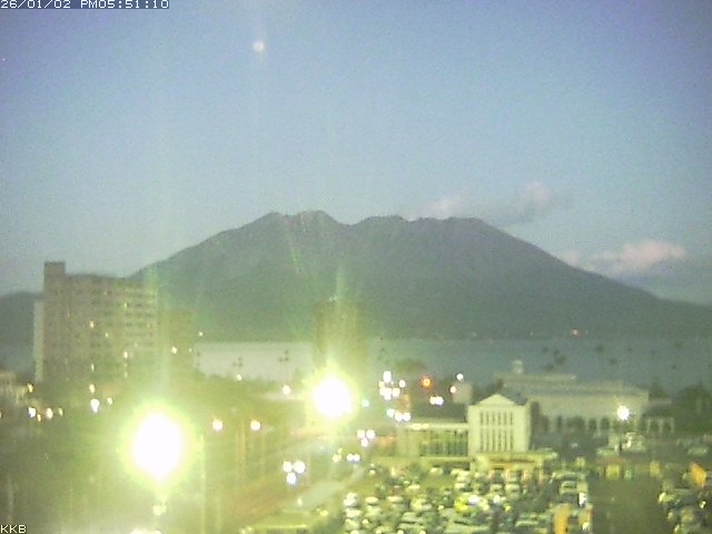 �������J����